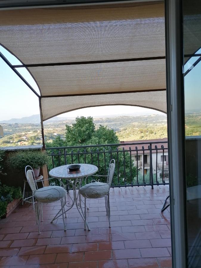 הוילה Montebuono  L'Uliveto מראה חיצוני תמונה